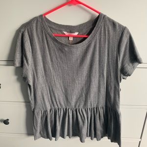 grey shirt
